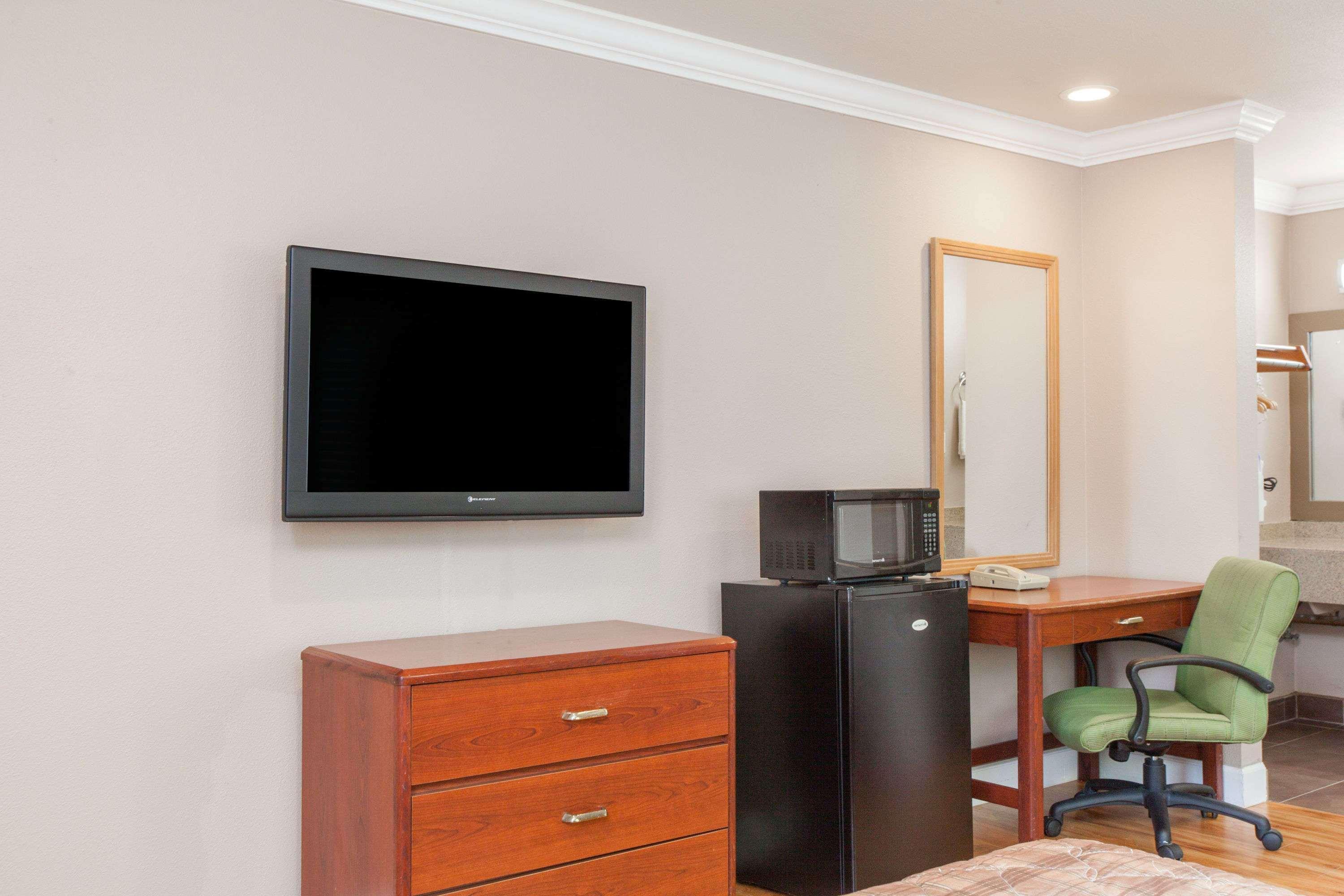 סאות' סן פרנסיסקו Days Inn By Wyndham San Francisco S/Oyster Point Airport מראה חיצוני תמונה