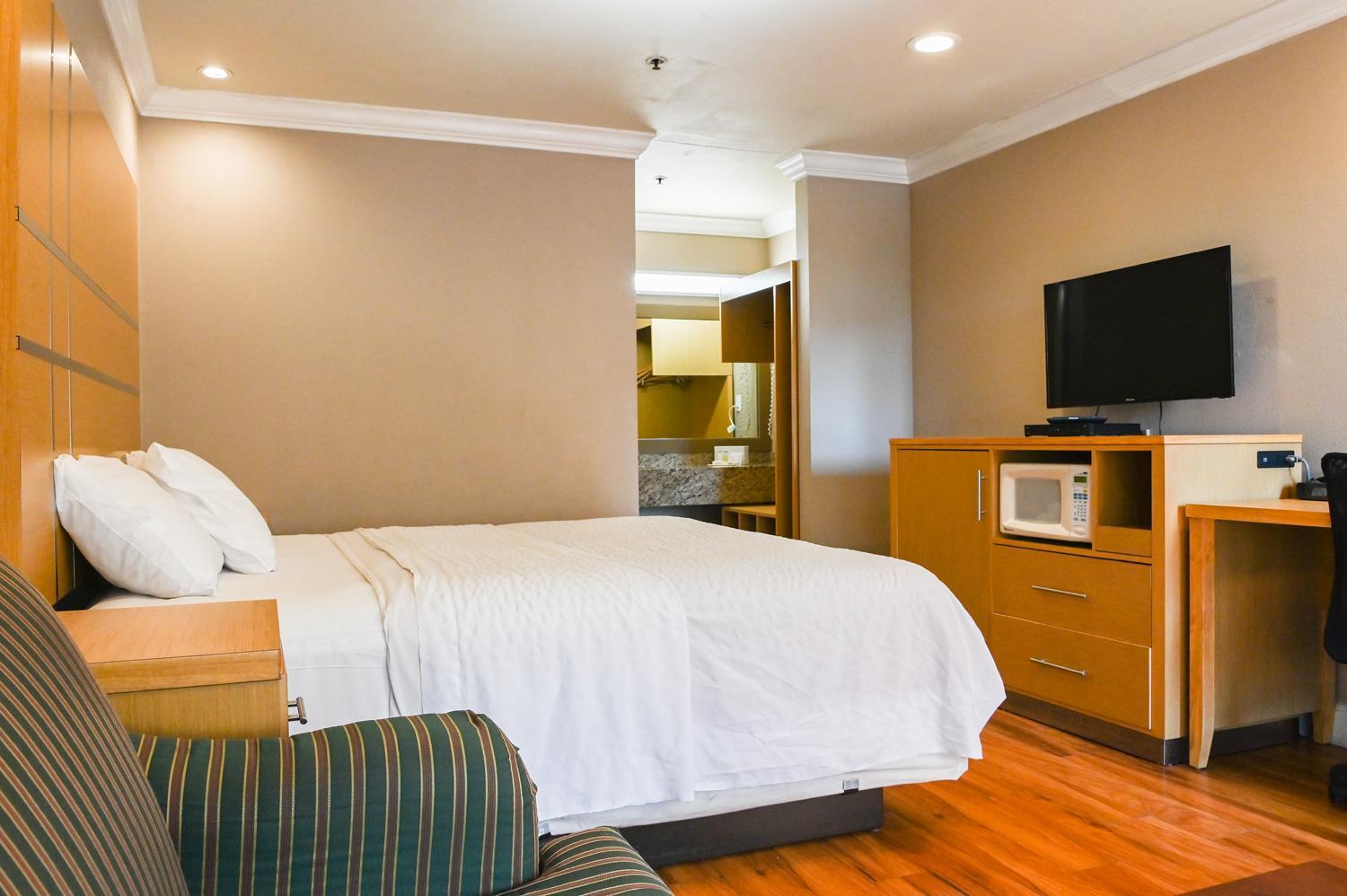 סאות' סן פרנסיסקו Days Inn By Wyndham San Francisco S/Oyster Point Airport מראה חיצוני תמונה