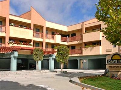 סאות' סן פרנסיסקו Days Inn By Wyndham San Francisco S/Oyster Point Airport מראה חיצוני תמונה